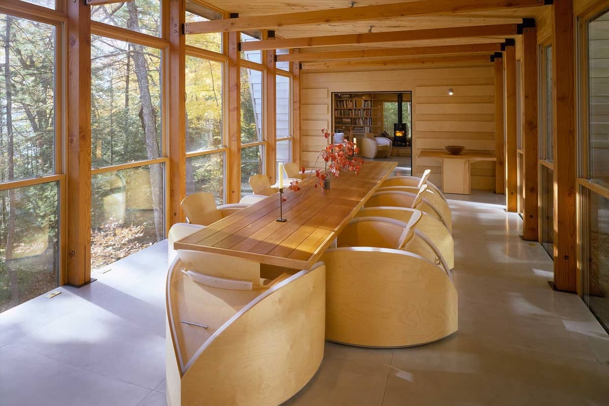 Lake House 02