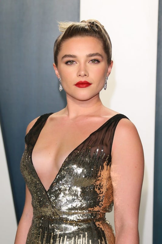 British Actress Florence Pugh Attends The 2020 Vanity Fair News Photo 1581328970
