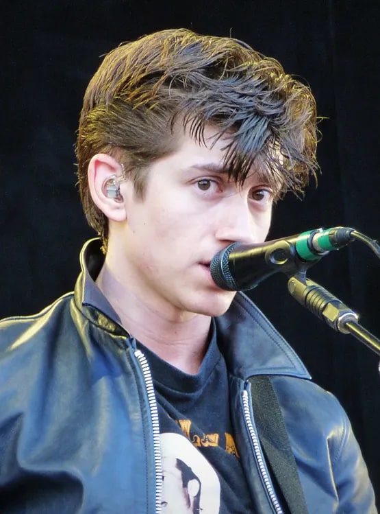 Alex_turner_musician_2011