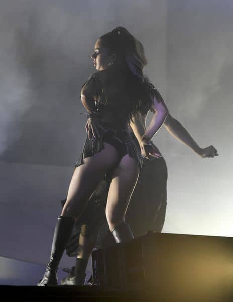 charli-xcx-sexy-ass