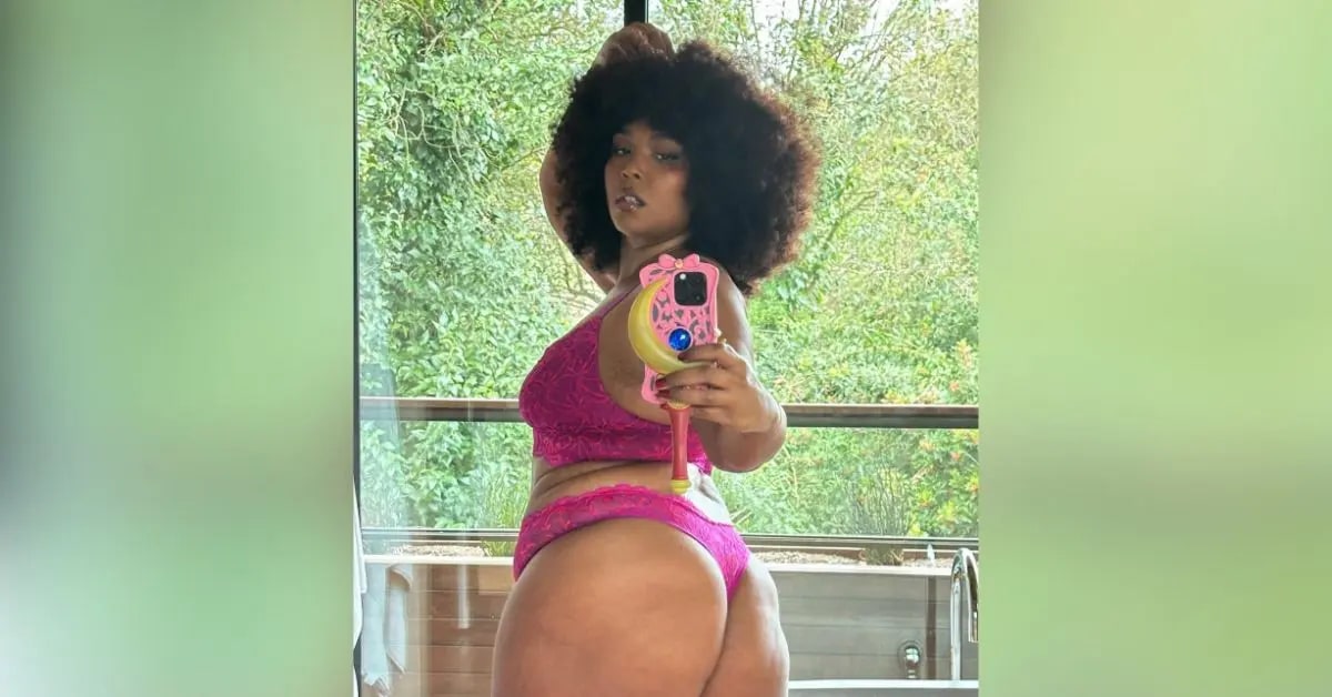 Lizzo Shakes Butt Nude Bodysuit New Song Still Cant Fuh 1752172291815