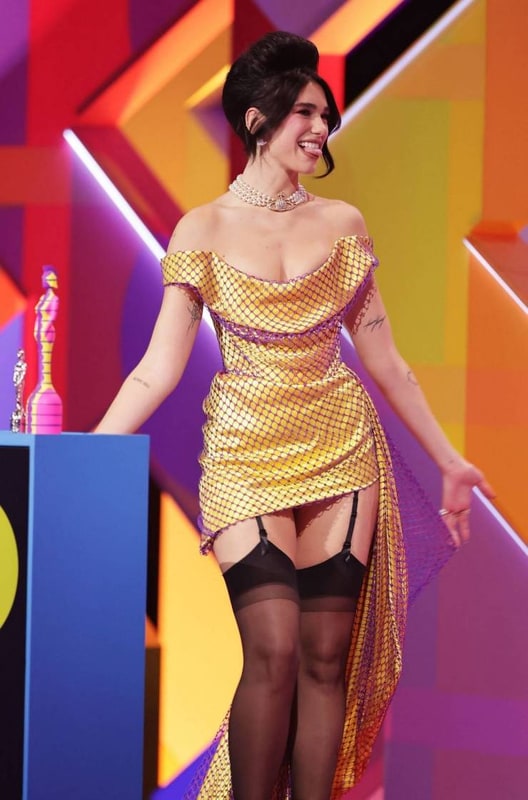 Dua_lipa_at_brit_awards_640_high_03