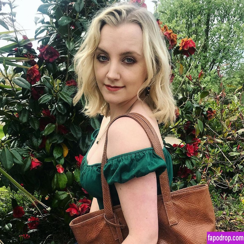 Evanna Lynch_0049