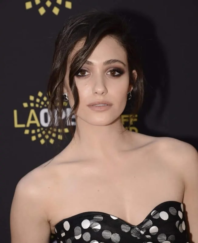 Emmy Rossum Sexy Pictures