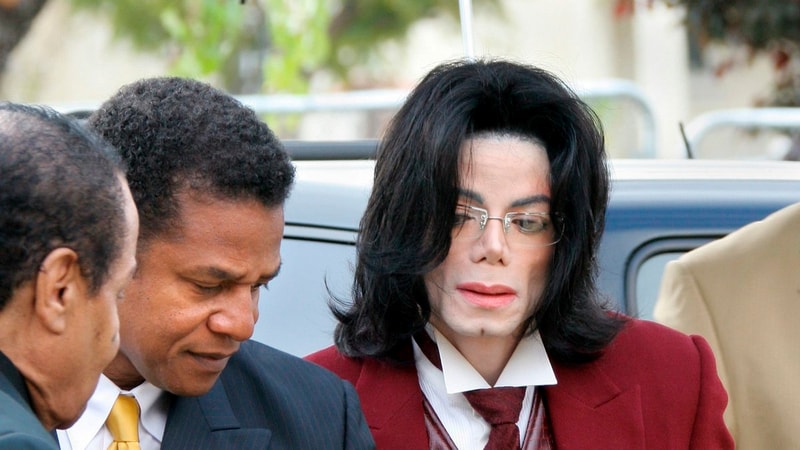 Michael Jackson : "ils veulent juste me toucher et me câliner"… La star parle de sa relation trouble avec les enfants dans des audios inédits